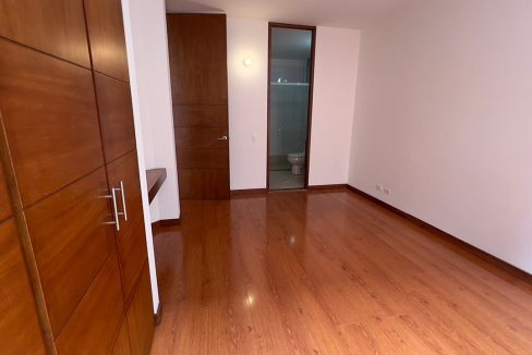 Apartaestudio-en-Arriendo-en-Chico-Navarra-10