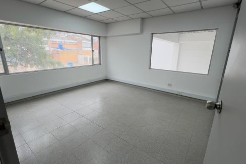 Local-en-Arriendo-en-Niza-13